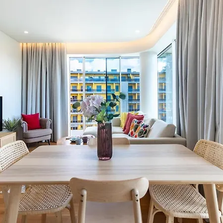 Horizon 1br Beachfront, Pool *