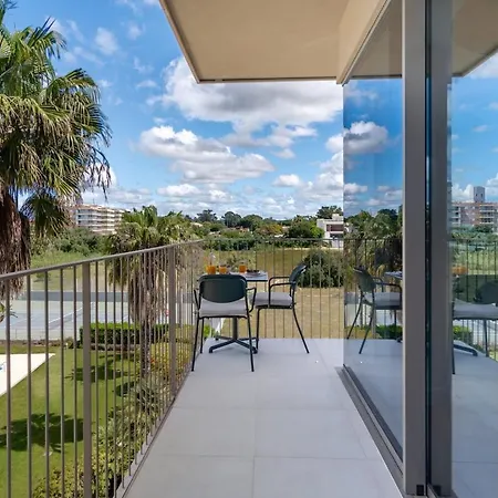 Horizon 304 1Br Beachfront, Pool Daire *