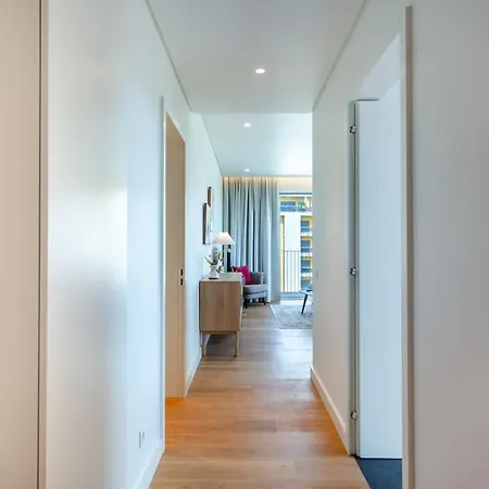 Horizon 304 1Br Beachfront, Pool Daire *
