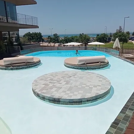 Appartement Horizon 1br Beachfront, Pool *