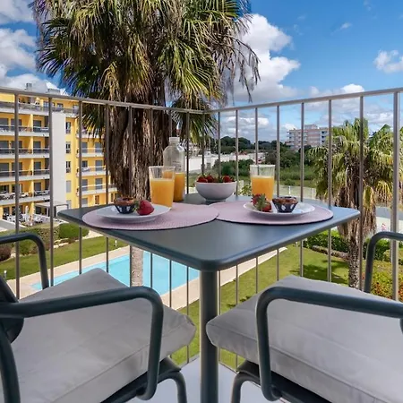 Horizon 304 1Br Beachfront, Pool Daire Quarteira