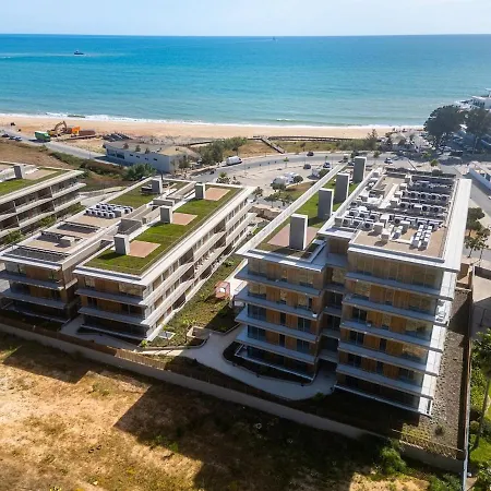 Horizon 1br Beachfront, Pool *